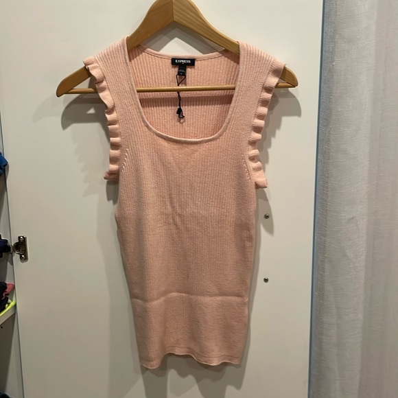 Express ribbed sweater vest ruffle trim light pink size medium - Picture 1 of 5